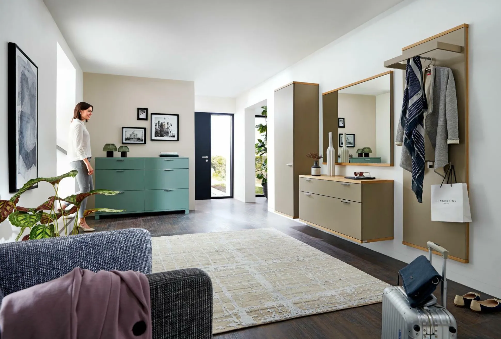 Garderobenschrank MONDO ARTIST