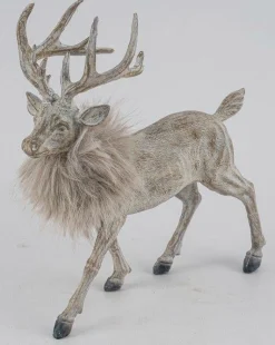 Hirsch mit Fellkragen